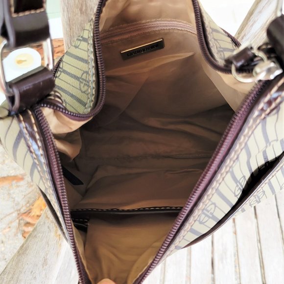 GIANI BERNINI Striped Signature Print Shoulder Bag - Picture 7 of 8